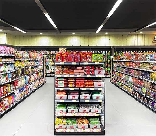 成都超市食品區貨架