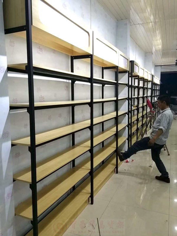 單面貨架安裝現場展示圖